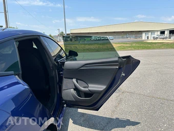 2022 Tesla Model S Plaid - miniatura 20