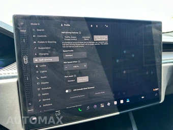 2022 Tesla Model S Plaid - miniatura 29