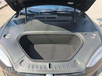 2022 Tesla Model S Plaid - miniatura 21