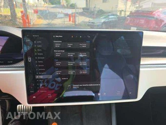 2022 Tesla Model S Plaid - miniatura 9