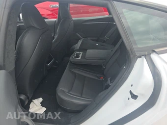 2022 Tesla Model S Plaid – miniatura 13