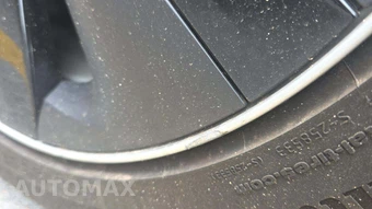 2022 Tesla Model S Plaid – miniatura 24