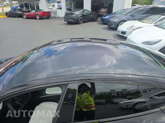 2022 Tesla Model S Plaid - miniatura 12