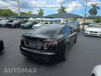 2022 Tesla Model S Plaid - miniatura 3