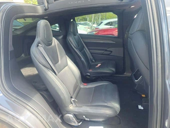 2022 Tesla Model X – miniatura 17