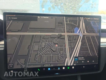 2022 Tesla Model X – miniatura 24