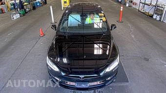 2022 Tesla Model X - miniatura 2