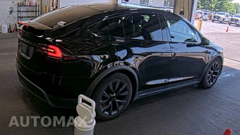 2022 Tesla Model X - miniatura 4