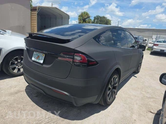 2022 Tesla Model X – miniatura 3