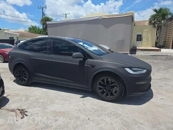 2022 Tesla Model X – miniatura 4