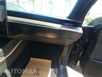 2022 Tesla Model X – miniatura 19