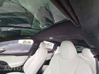 2022 Tesla Model X – miniatura 11