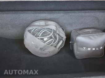 2022 Tesla Model X – miniatura 15