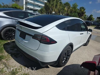 2022 Tesla Model X – miniatura 4
