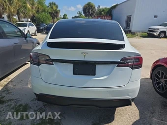 2022 Tesla Model X – miniatura 5