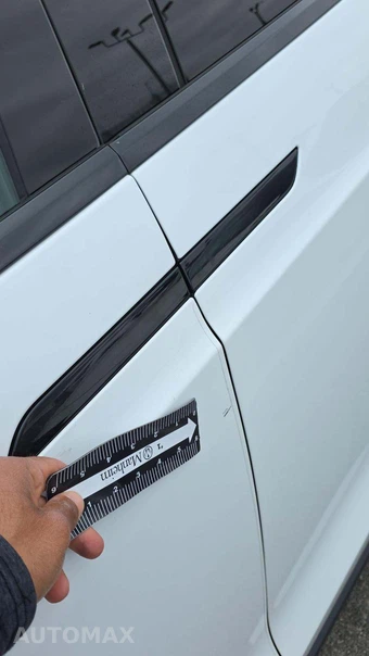 2022 Tesla Model X Plaid - miniatura 22