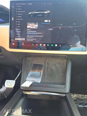 2022 Tesla Model X Plaid - miniatura 10
