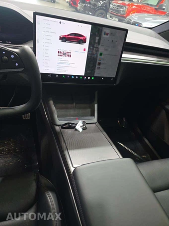 2022 Tesla Model X Plaid – miniatura 10
