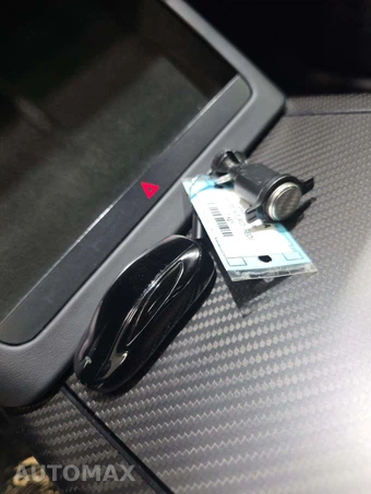 2022 Tesla Model X Plaid – miniatura 8