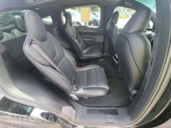 2022 Tesla Model X Plaid – miniatura 15