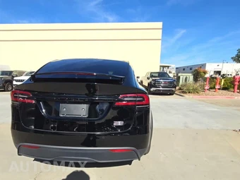 2022 Tesla Model X Plaid – miniatura 4