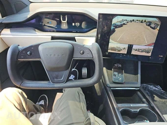 2022 Tesla Model X Plaid - miniatura 10