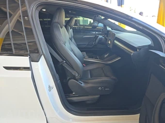 2022 Tesla Model X Plaid – miniatura 8