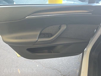 2022 Tesla Model X Plaid – miniatura 9