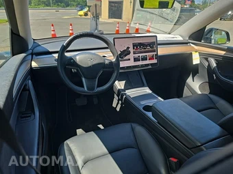 2022 Tesla Model Y Long Range – miniatura 14
