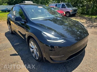 2022 Tesla Model Y Long Range – miniatura 3