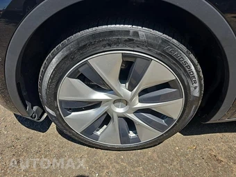 2022 Tesla Model Y Long Range – miniatura 8
