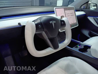 2022 Tesla Model Y Long Range - miniatura 12