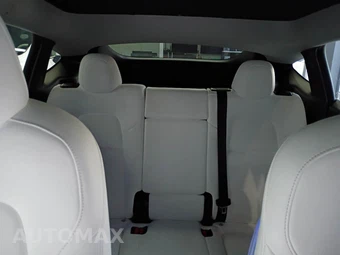 2022 Tesla Model Y Long Range - miniatura 20