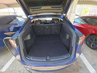 2022 Tesla Model Y Long Range – miniatura 14