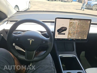 2022 Tesla Model Y Long Range - miniatura 11