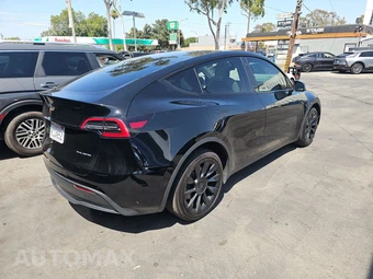 2022 Tesla Model Y Long Range - miniatura 4