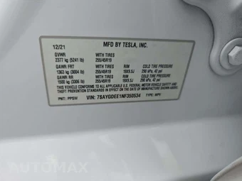 2022 Tesla Model Y Long Range - miniatura 2