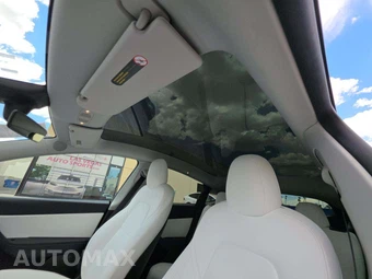 2022 Tesla Model Y Long Range - miniatura 8