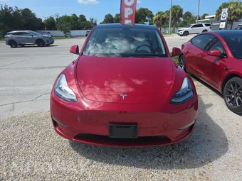 2022 Tesla Model Y Long Range - miniatura 2