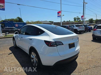 2022 Tesla Model Y Long Range - miniatura 2