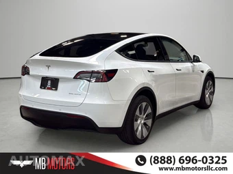 2022 Tesla Model Y Long Range - miniatura 4