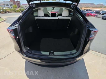 2022 Tesla Model Y Long Range - miniatura 11