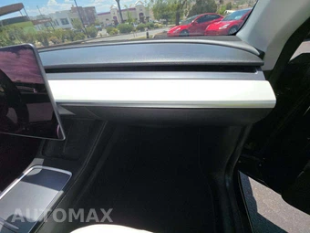 2022 Tesla Model Y Long Range - miniatura 16