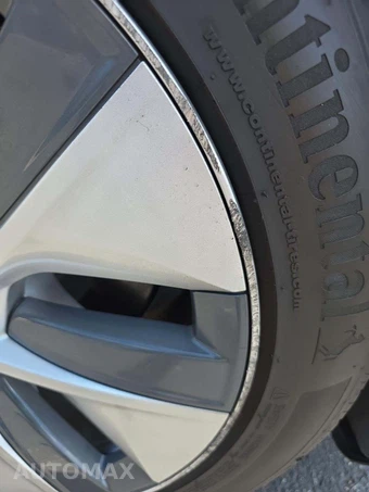 2022 Tesla Model Y Long Range - miniatura 24