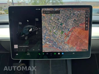 2022 Tesla Model Y Long Range - miniatura 25