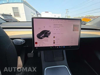 2022 Tesla Model Y Long Range – miniatura 10