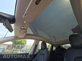 2022 Tesla Model Y Long Range – miniatura 11