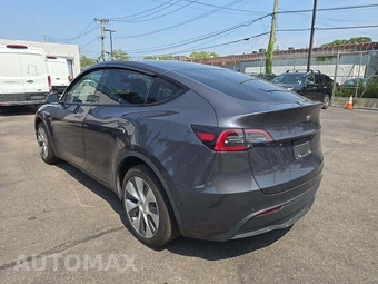 2022 Tesla Model Y Long Range – miniatura 2