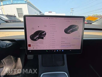 2022 Tesla Model Y Long Range – miniatura 9