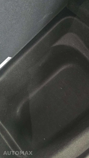 2022 Tesla Model Y Long Range - miniatura 26